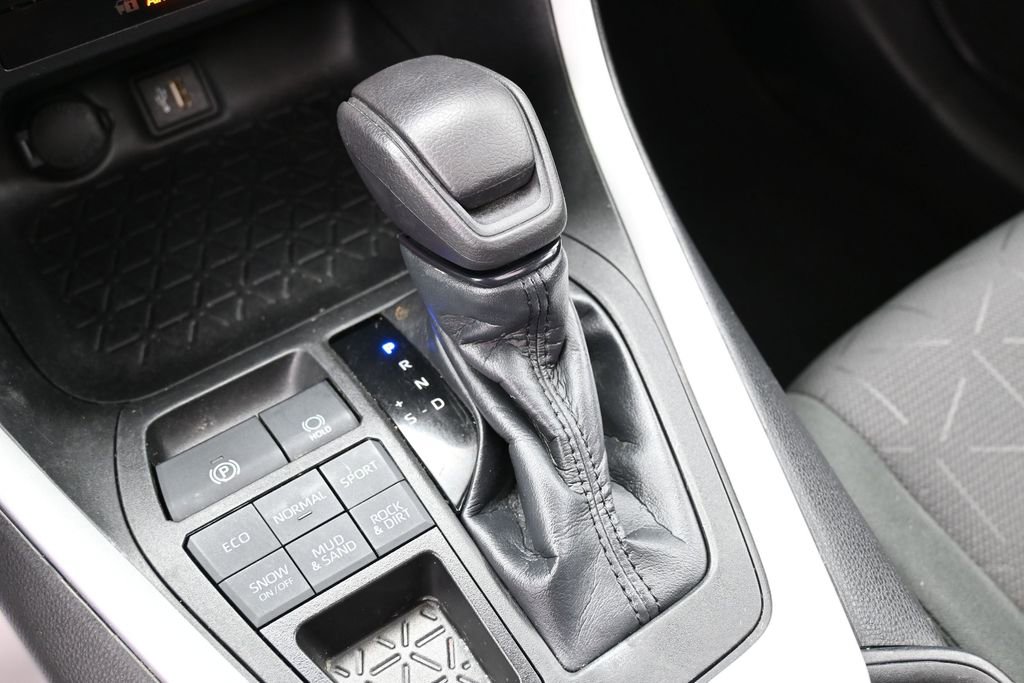 Used 2023 Toyota RAV4 XLE w/ Convenience Package AWD/4WD image 29