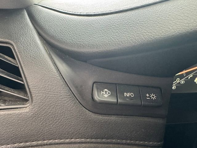 Used 2015 Cadillac Escalade Luxury RWD image 36
