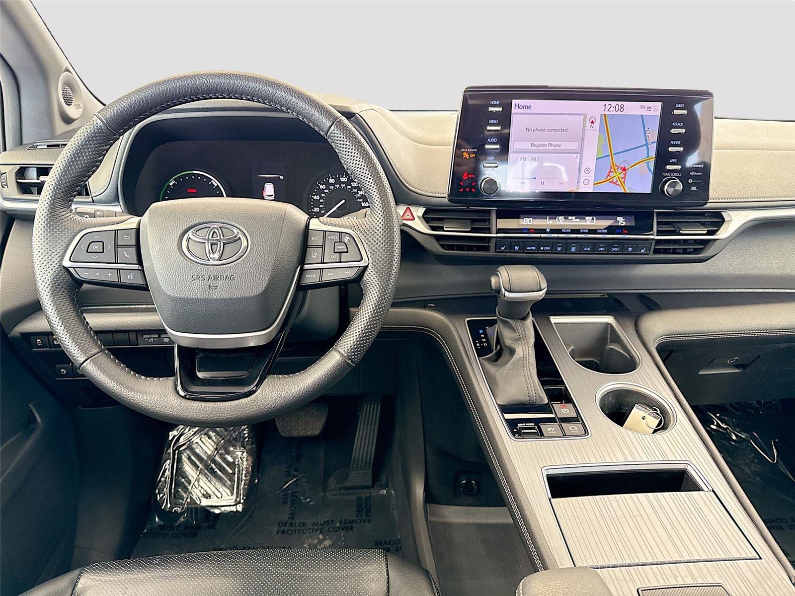 Used 2023 Toyota Sienna XSE image 22