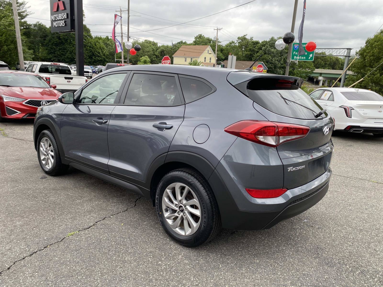 Used 2018 Hyundai Tucson SE AWD/4WD image 3