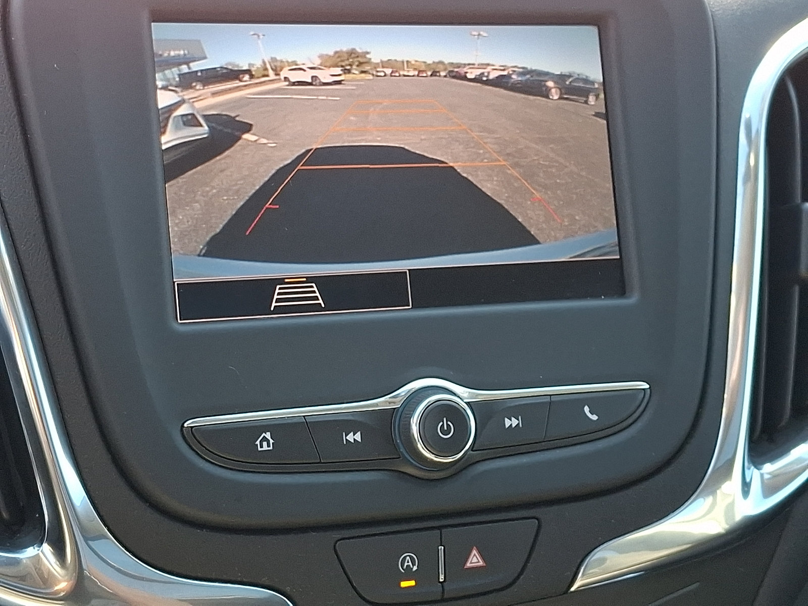 Used 2024 Chevrolet Equinox LT w/ LPO, Floor Liner Package AWD/4WD image 19