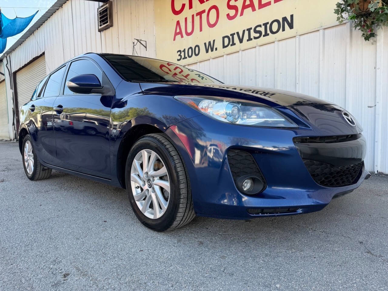Used 2013 MAZDA MAZDA3 i Grand Touring w/ Tech Pkg image 12