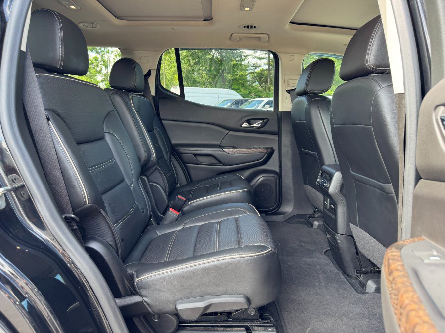 Used 2022 GMC Acadia Denali w/ GMC Pro Grade Package AWD/4WD image 19