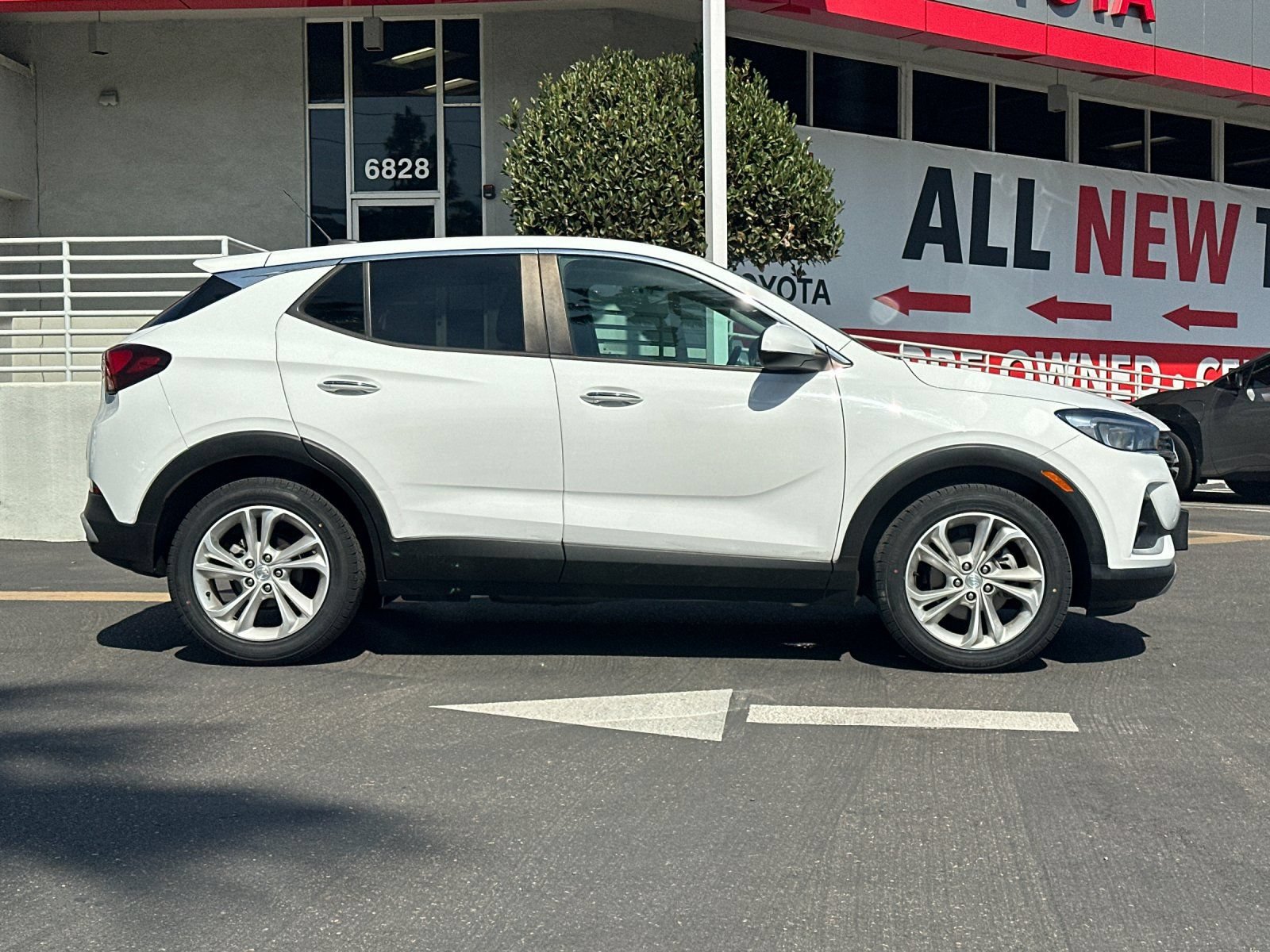 Used 2020 Buick Encore GX Preferred FWD image 6
