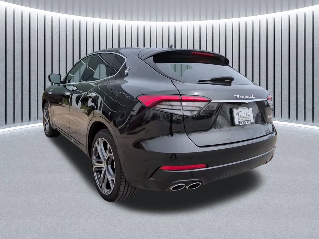 Used 2023 Maserati Levante GT image 10
