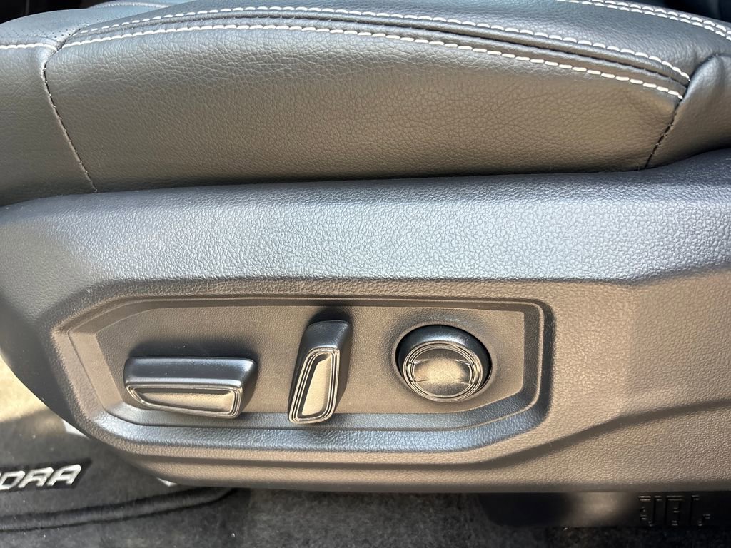 New 2026 Toyota Tundra Limited image 9