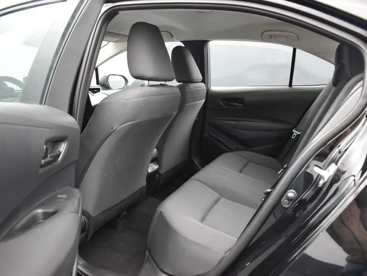 Used 2025 Toyota Corolla LE image 15