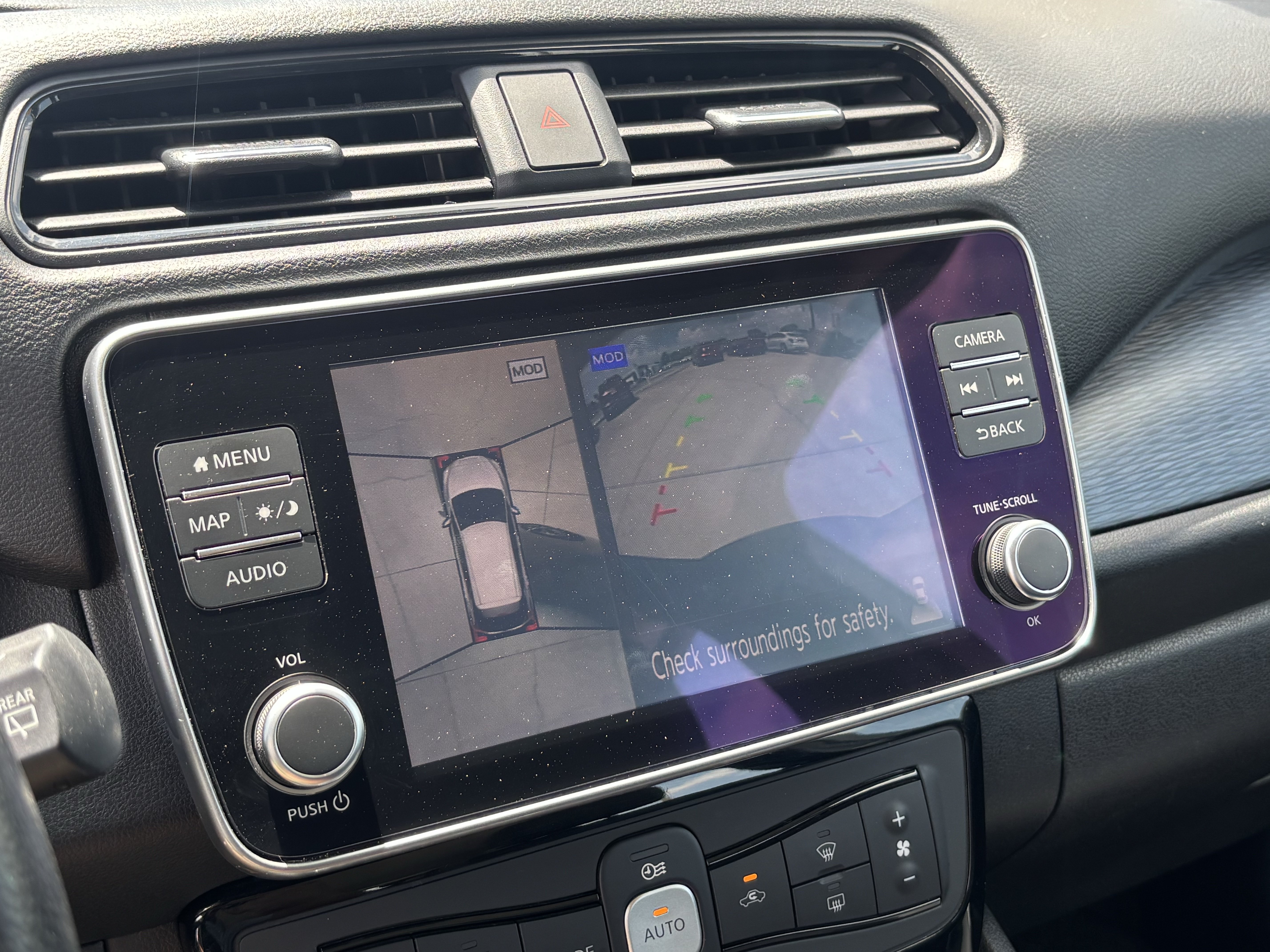 Used 2019 Nissan Leaf SL Plus FWD image 27