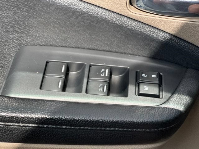 Used 2016 Honda Pilot EX-L image 11
