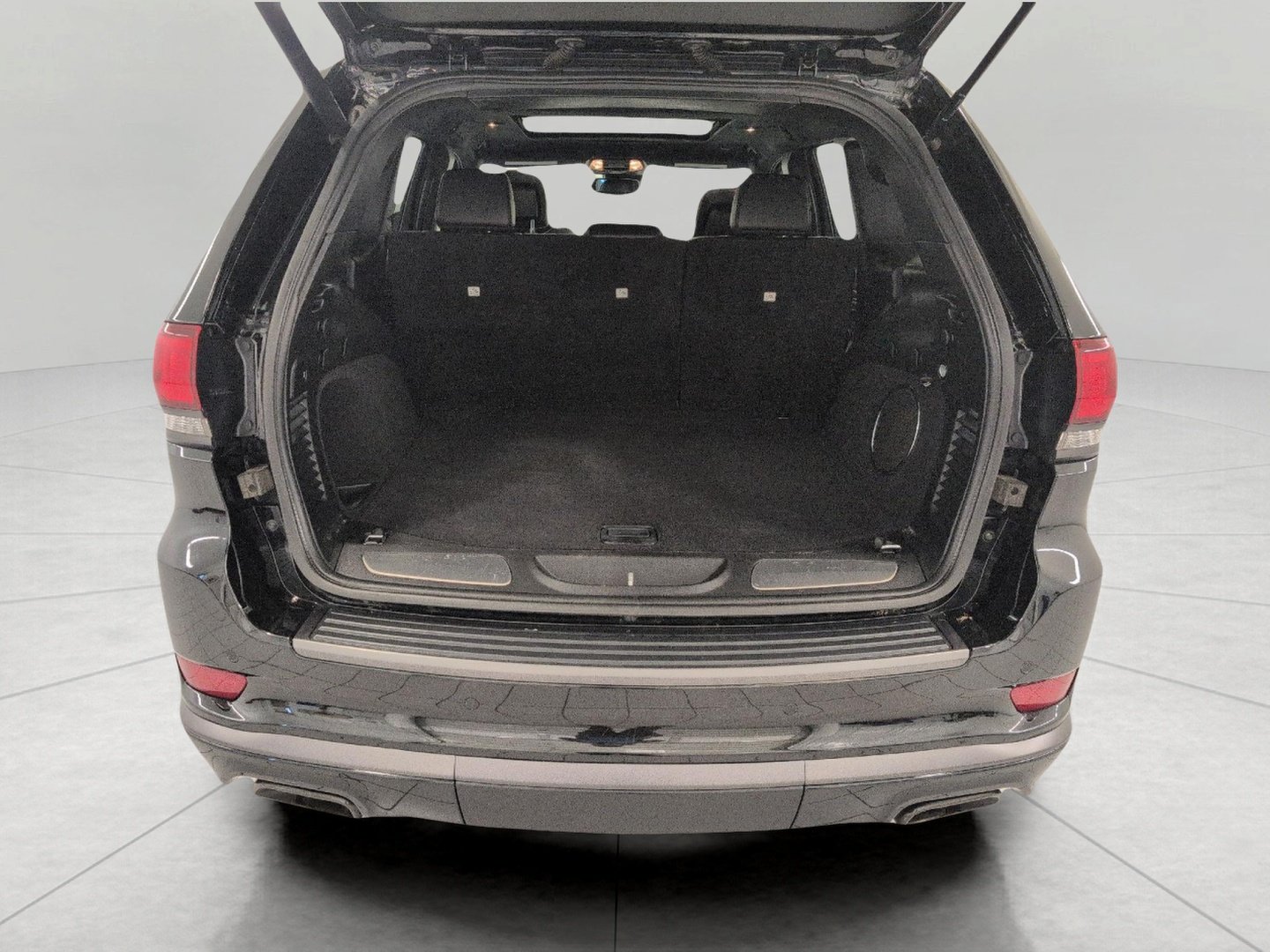 Used 2021 Jeep Grand Cherokee High Altitude AWD/4WD image 16