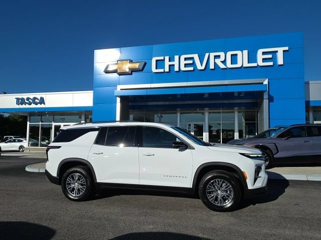 New 2027 Chevrolet Traverse LT w/ Driver Confidence Package FWD image 2