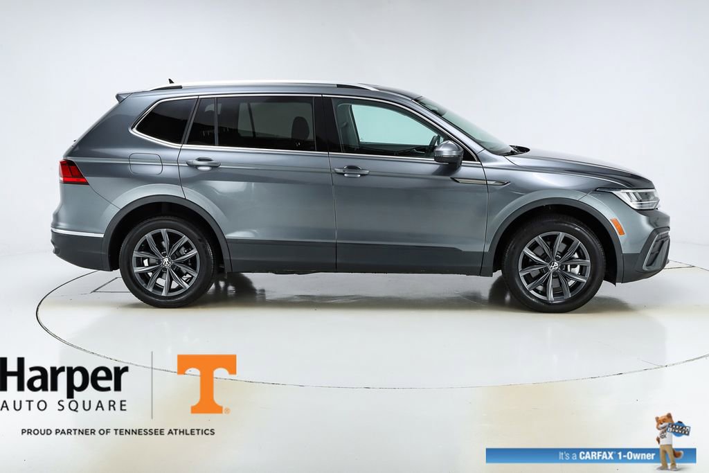 Used 2023 Volkswagen Tiguan SE image 48