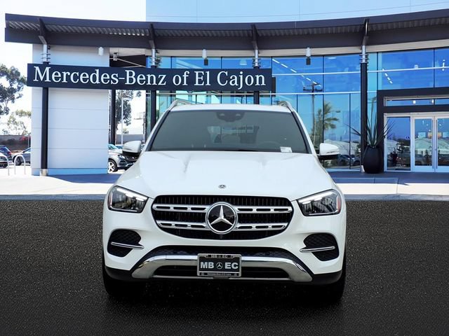 Certified 2025 Mercedes-Benz GLE 450e 4MATIC w/ Driver Assistance Package image 2