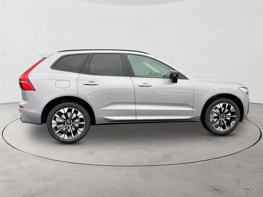 New 2026 Volvo XC60 B5 Plus w/ Protection Package Premier AWD/4WD image 6
