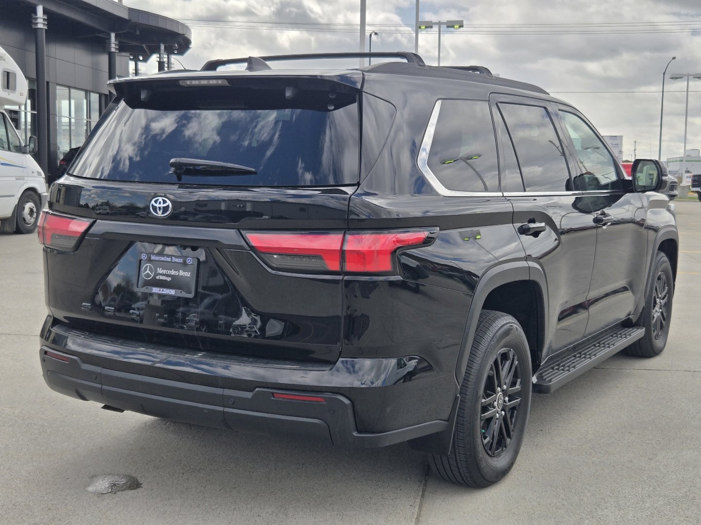 Used 2024 Toyota Sequoia SR5 w/ SR5 Premium Package AWD/4WD image 44