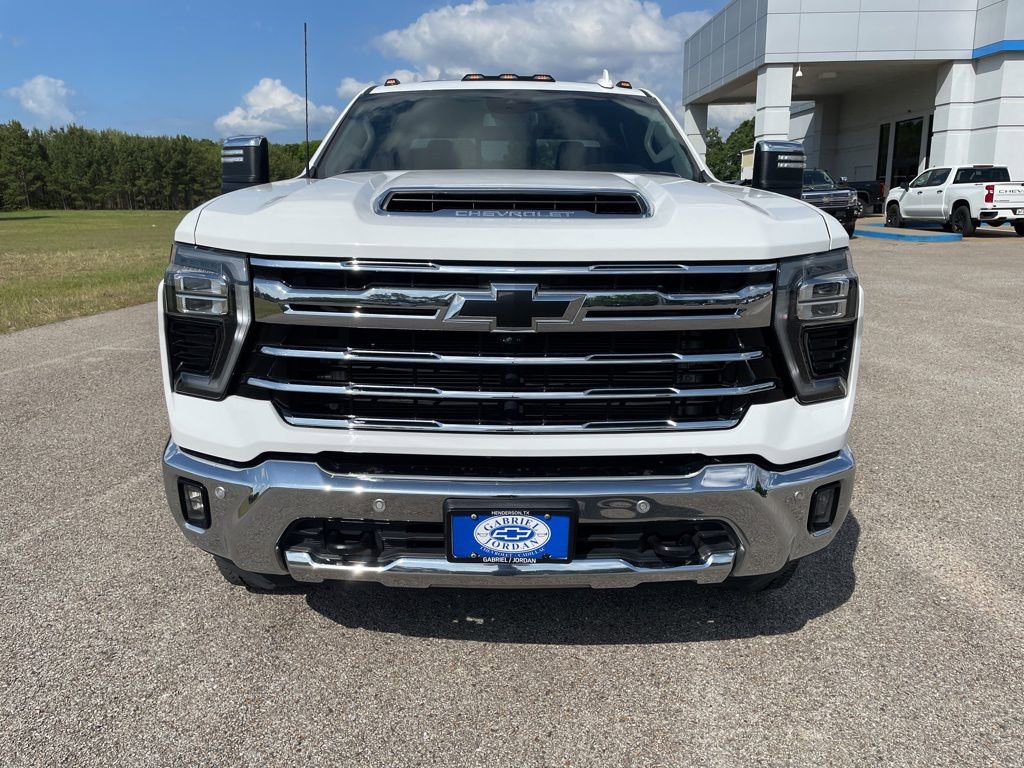 Used 2024 Chevrolet Silverado 2500 LTZ w/ LTZ Convenience Package AWD/4WD image 8