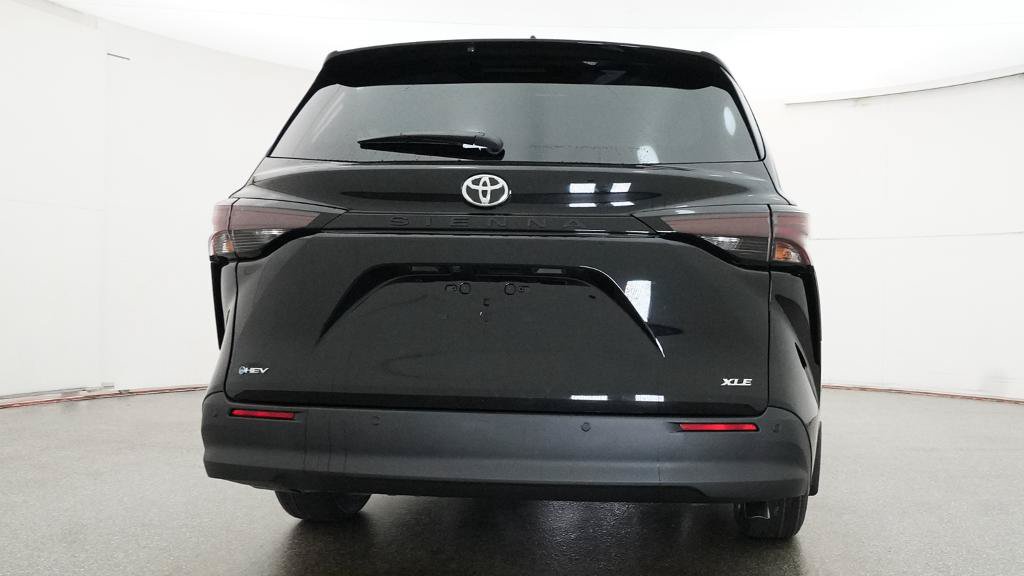 New 2026 Toyota Sienna XLE FWD image 26