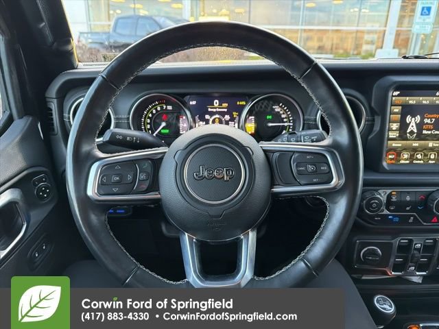 Used 2022 Jeep Wrangler Unlimited Sahara w/ Cold Weather Group image 16