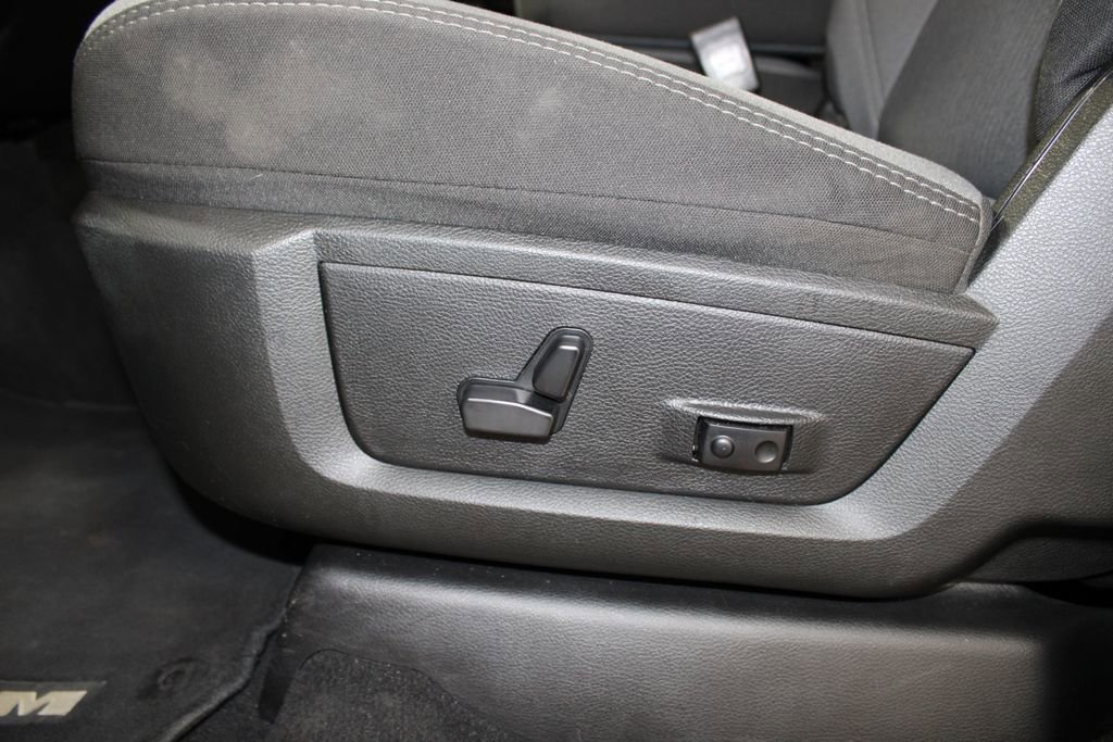 Used 2024 RAM 2500 Big Horn image 21