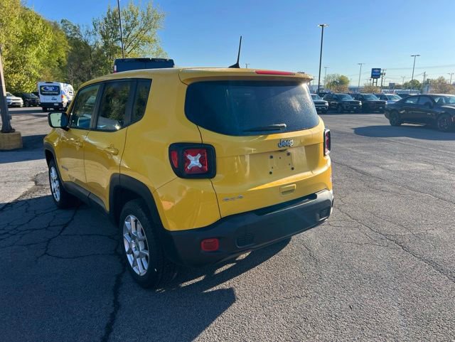 Used 2023 Jeep Renegade Latitude AWD/4WD image 4