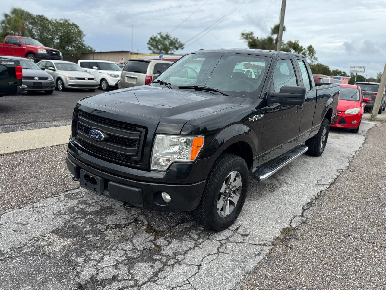 Used 2014 Ford F150 STX w/ Equipment Group 201A Mid AWD/4WD image 4