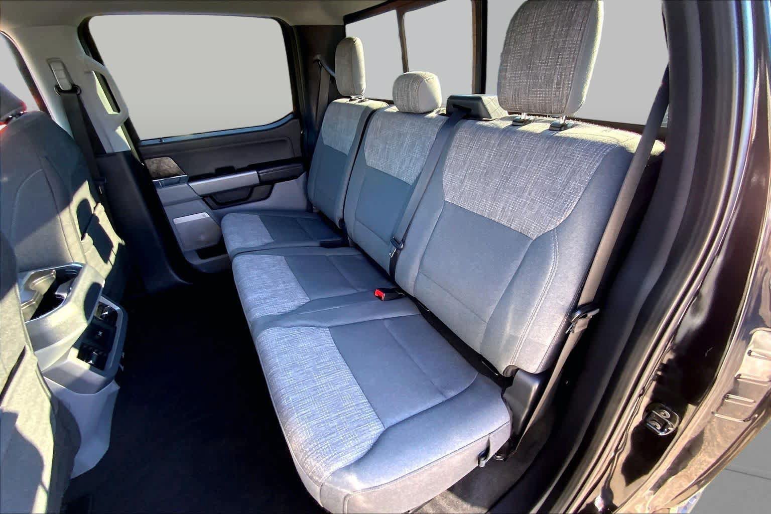 Used 2024 Ford F250 XLT w/ XLT Premium Package AWD/4WD image 19