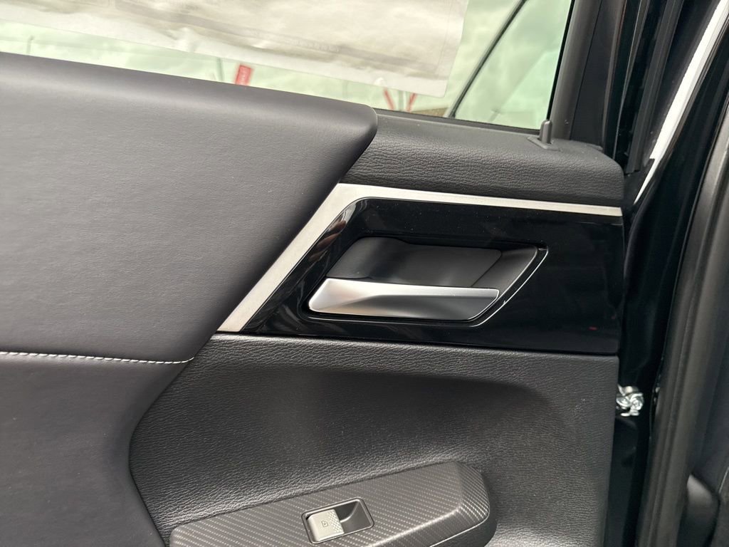 New 2026 Mitsubishi Outlander LE AWD/4WD image 39