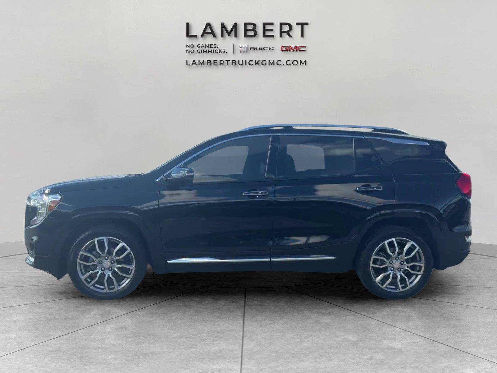 Used 2024 GMC Terrain Denali AWD/4WD image 2