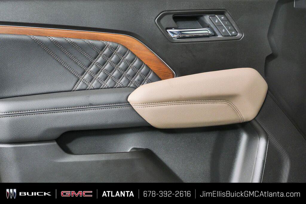 New 2026 GMC Canyon Denali AWD/4WD image 15