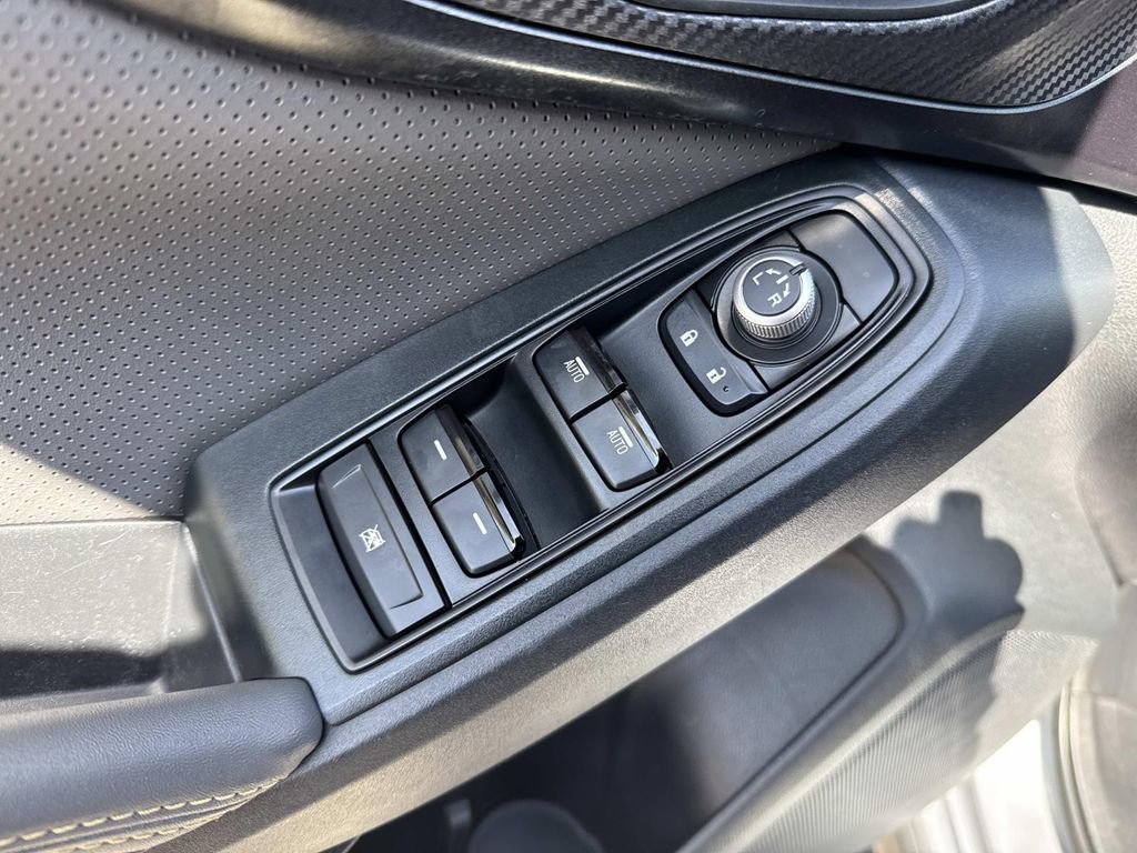 Used 2022 Subaru Crosstrek 2.5i Sport w/ Moonroof Package image 24