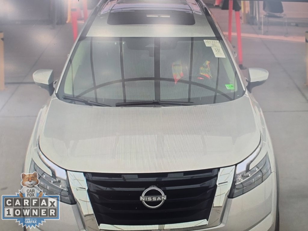 Used 2024 Nissan Pathfinder SV w/ SV Premium Package AWD/4WD image 19