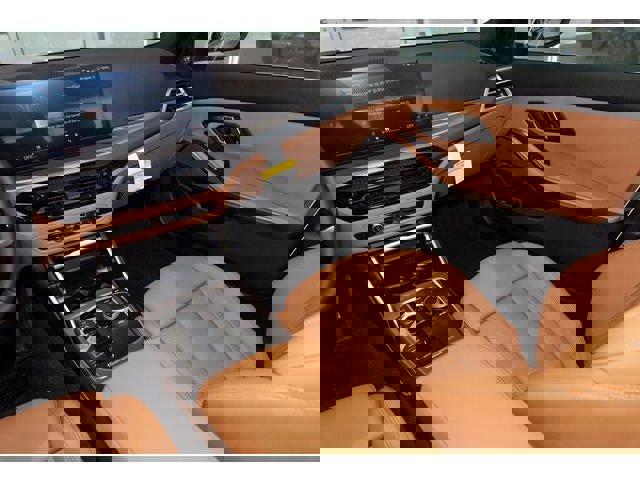 New 2026 BMW 330i xDrive Sedan w/ Convenience Package image 77