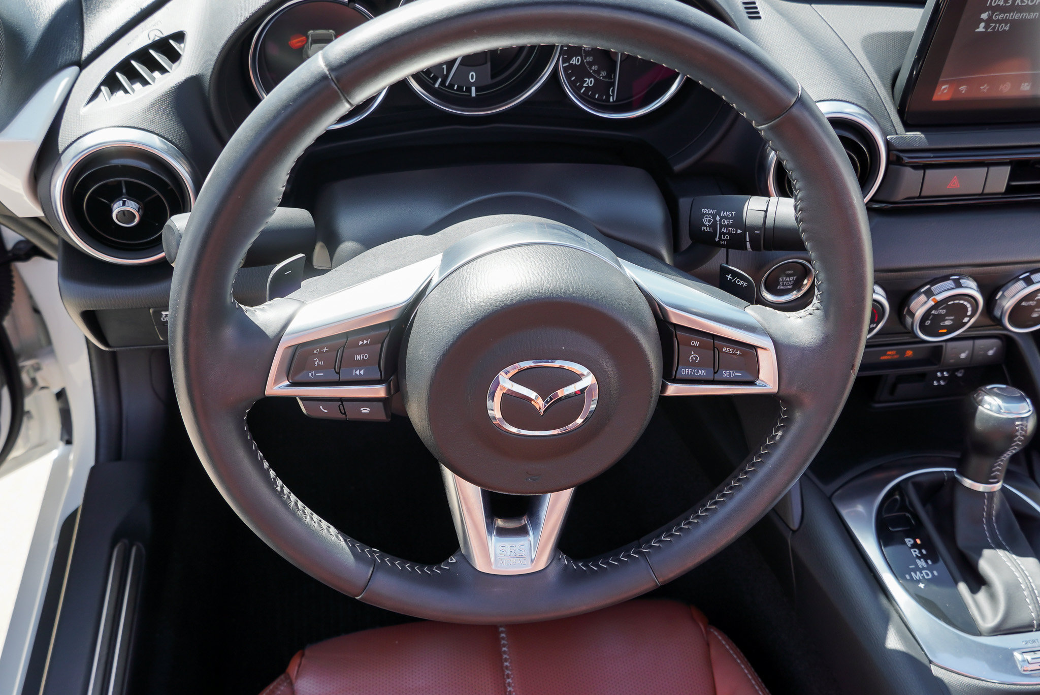 Used 2022 MAZDA MX-5 Miata RF Grand Touring w/ Weather Package RWD image 35