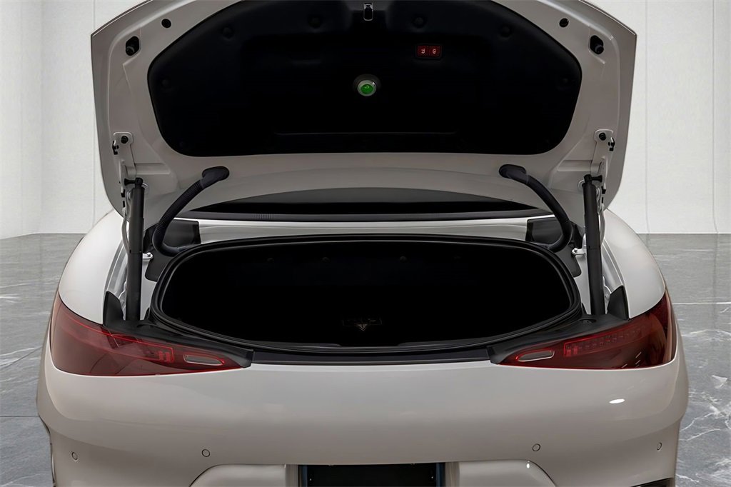 Used 2023 Mercedes-Benz SL 63 AMG 4MATIC image 11