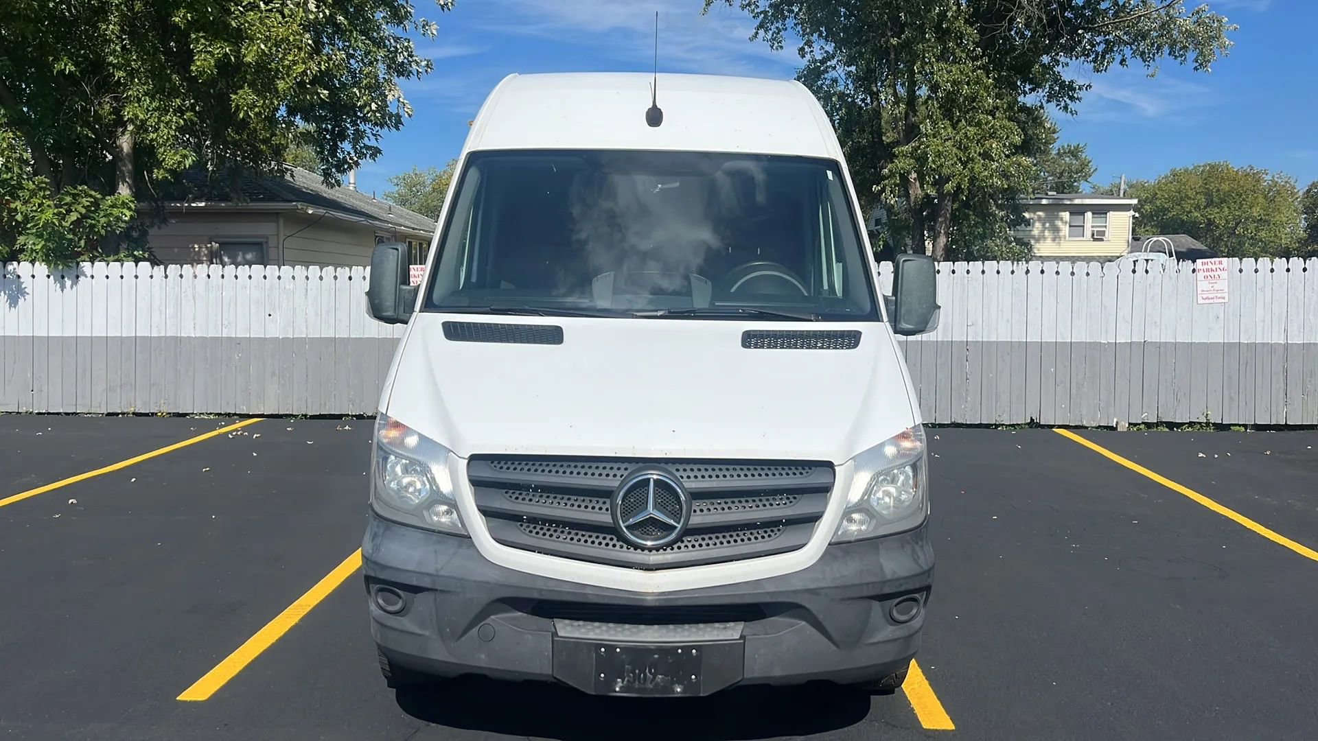 Used 2018 Mercedes-Benz Sprinter 2500 image 2