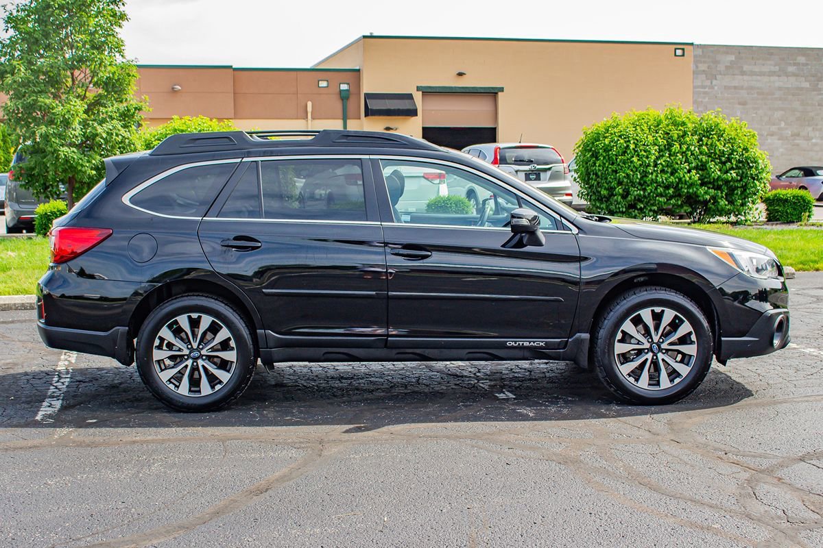 Used 2016 Subaru Outback 2.5i Limited AWD/4WD image 11