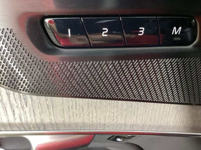 New 2026 Volvo XC90 B6 Ultra w/ Protection Package image 16