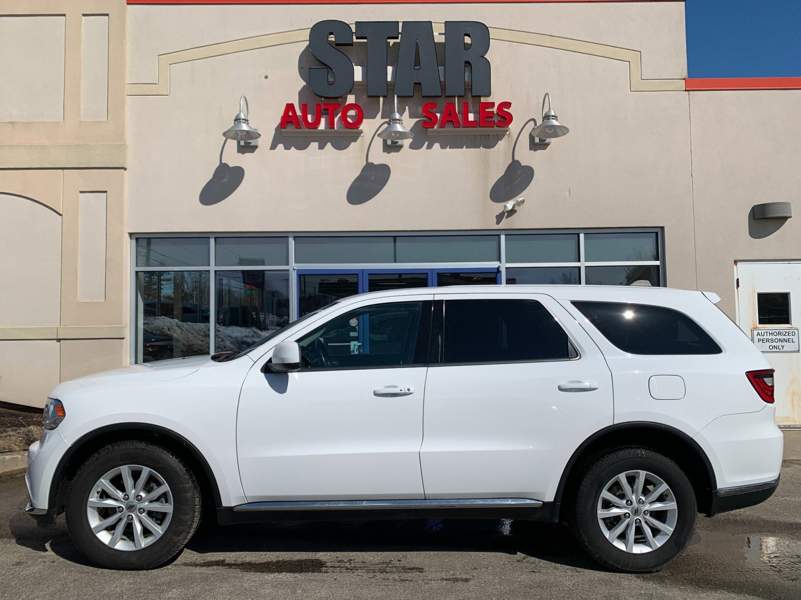 Used 2020 Dodge Durango SXT w/ 3rd Row Seating Group image 4
