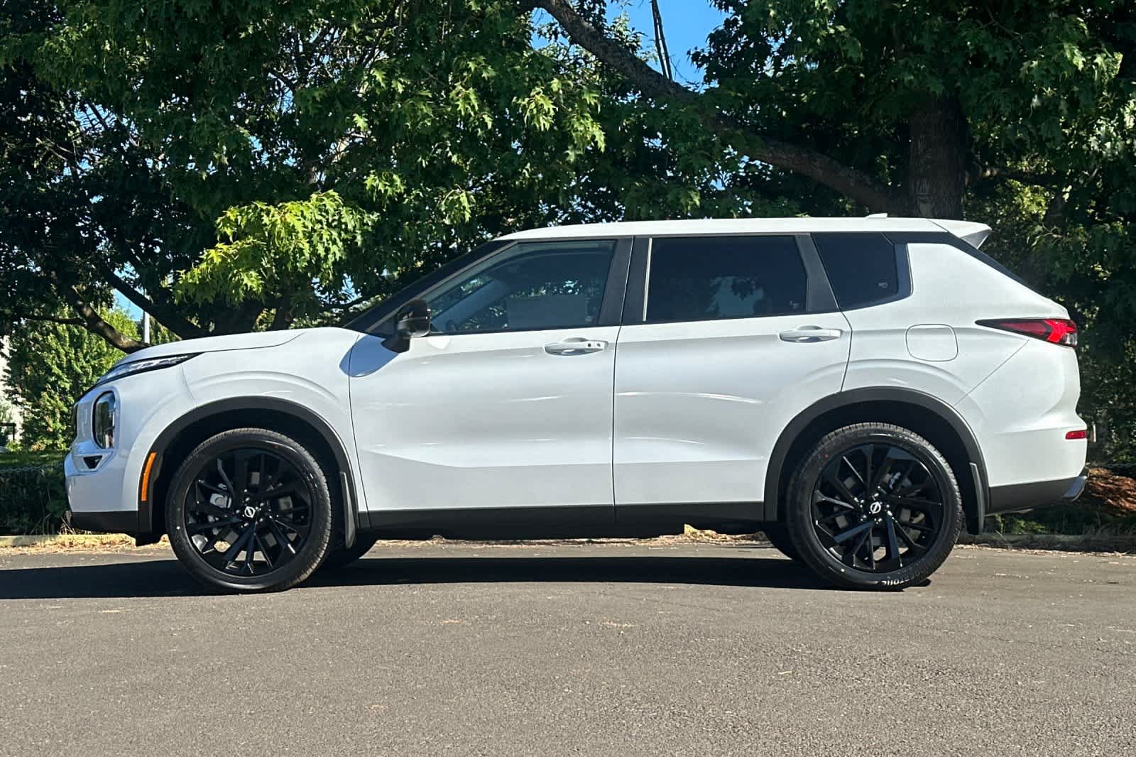 New 2026 Nissan Rogue SL AWD/4WD image 5