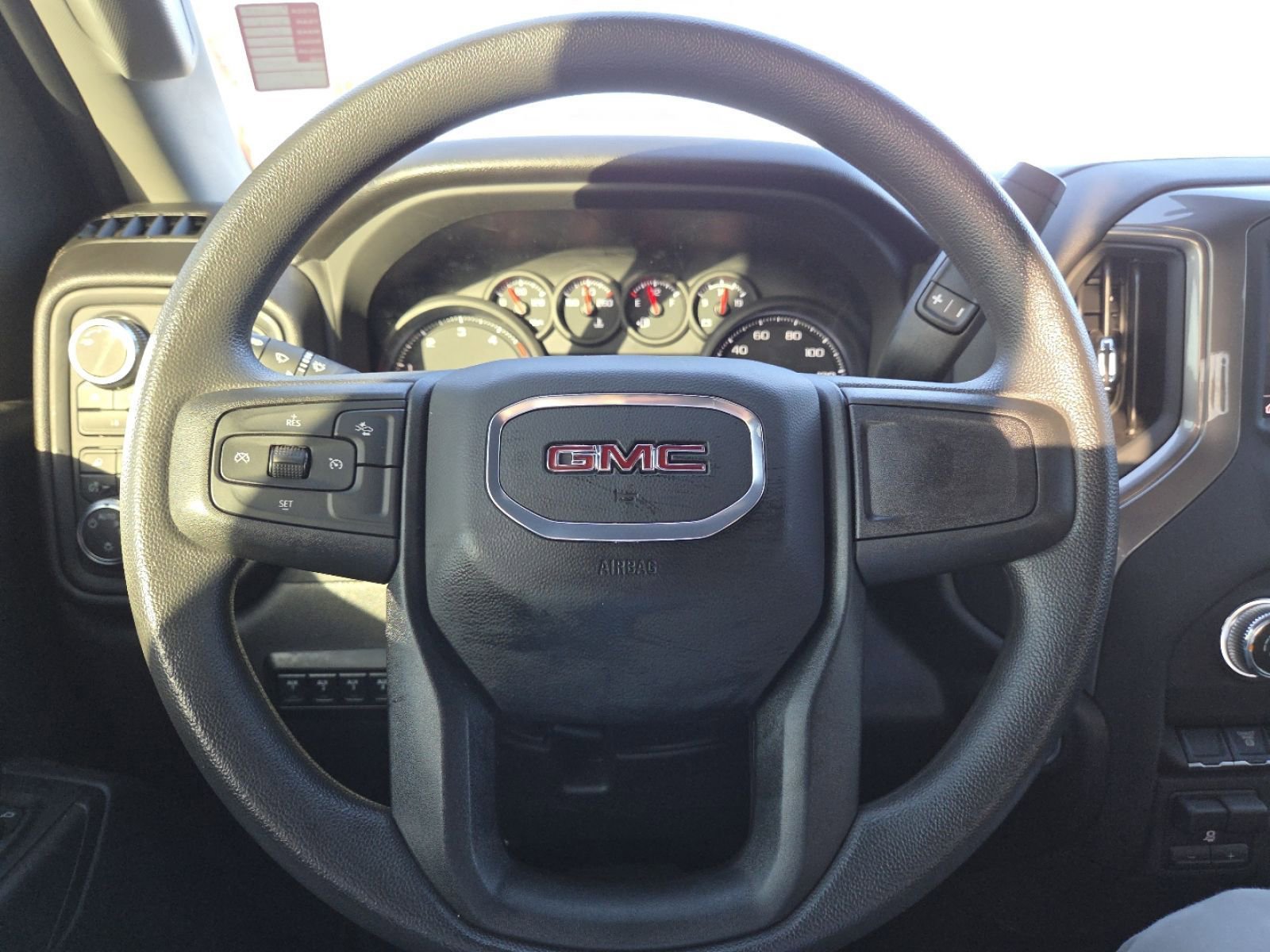 Used 2025 GMC Sierra 3500 Pro w/ Convenience Package image 30