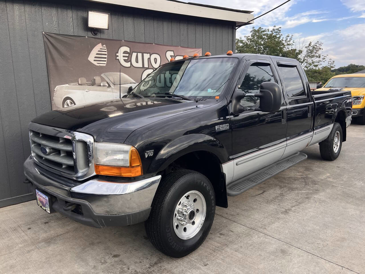 Used 1999 Ford F250 Lariat