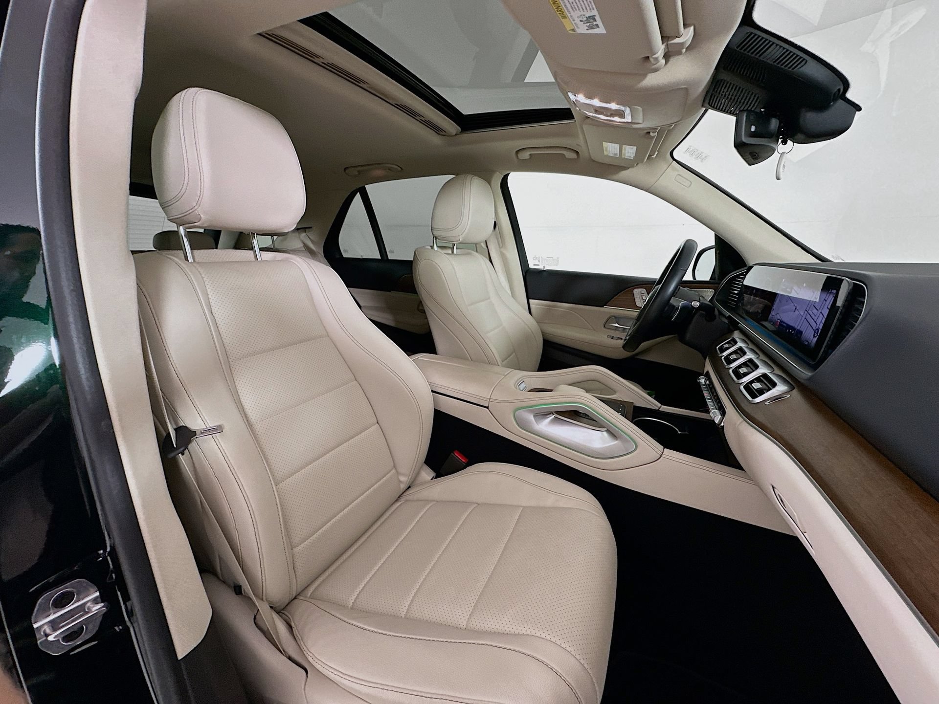Certified 2025 Mercedes-Benz GLE 350 4MATIC image 31