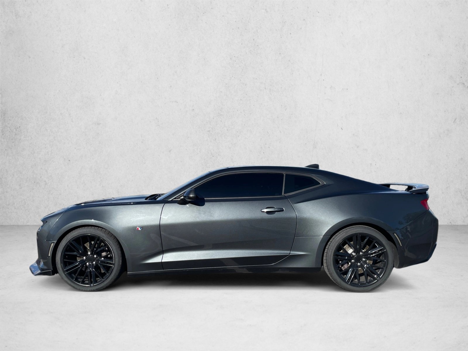 Used 2018 Chevrolet Camaro SS RWD image 8