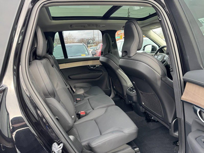 Certified 2025 Volvo XC90 B5 Plus image 11