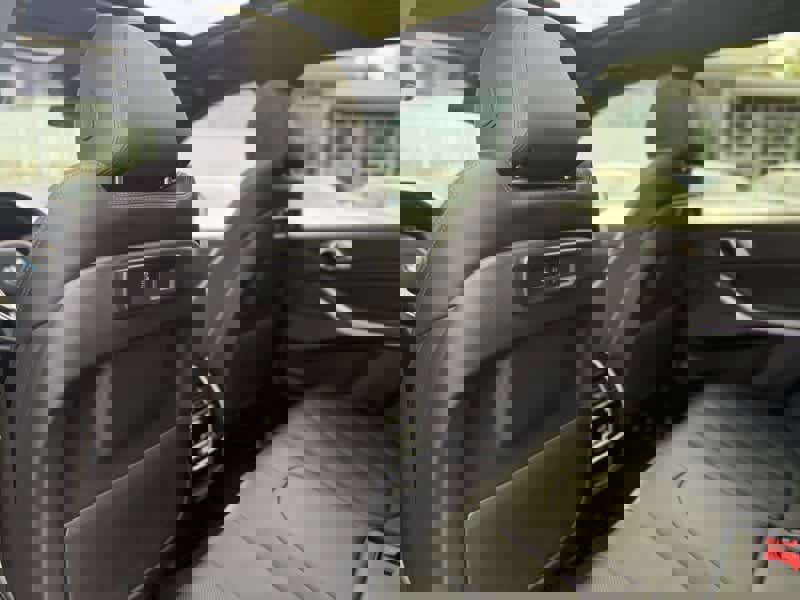 Used 2021 BMW X5 xDrive40i w/ M Sport Package image 17