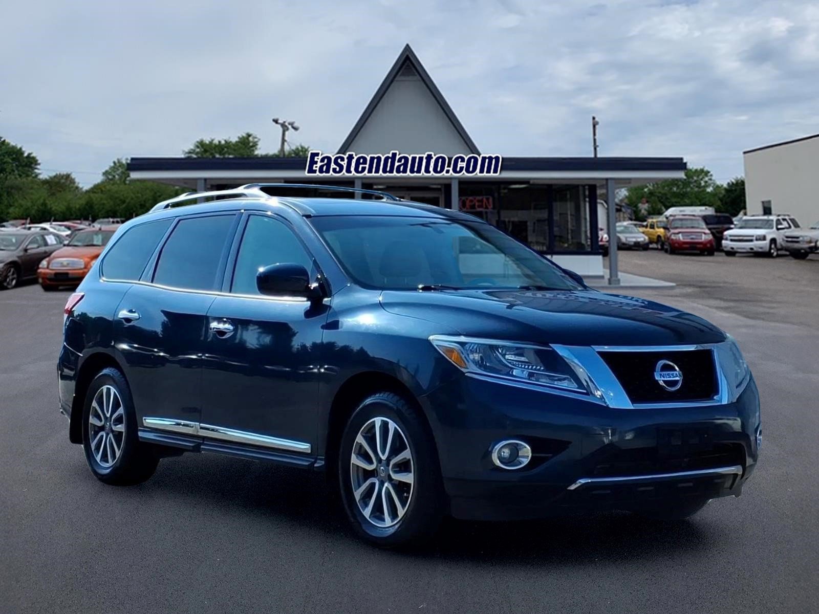 Used 2014 Nissan Pathfinder SL w/ SL Premium Package