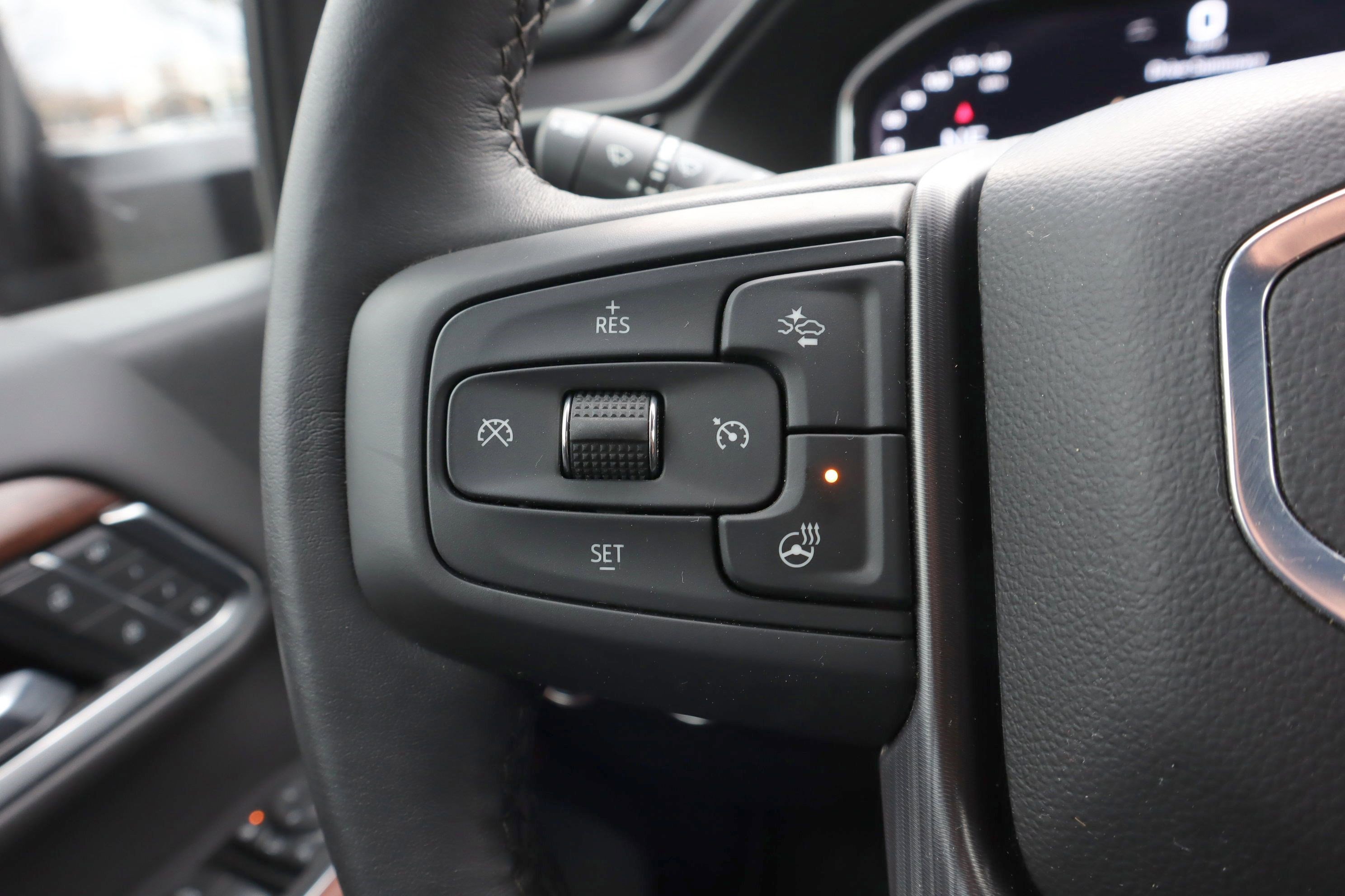 Used 2025 GMC Sierra 2500 Denali Ultimate image 17