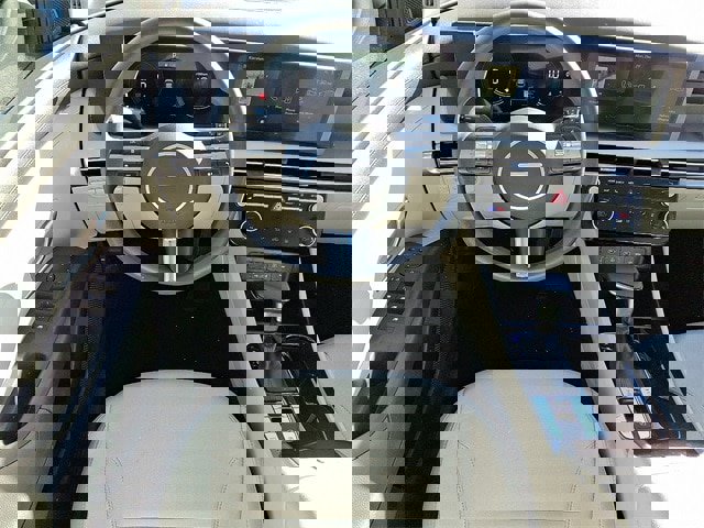 Certified 2025 Hyundai Tucson SEL image 11