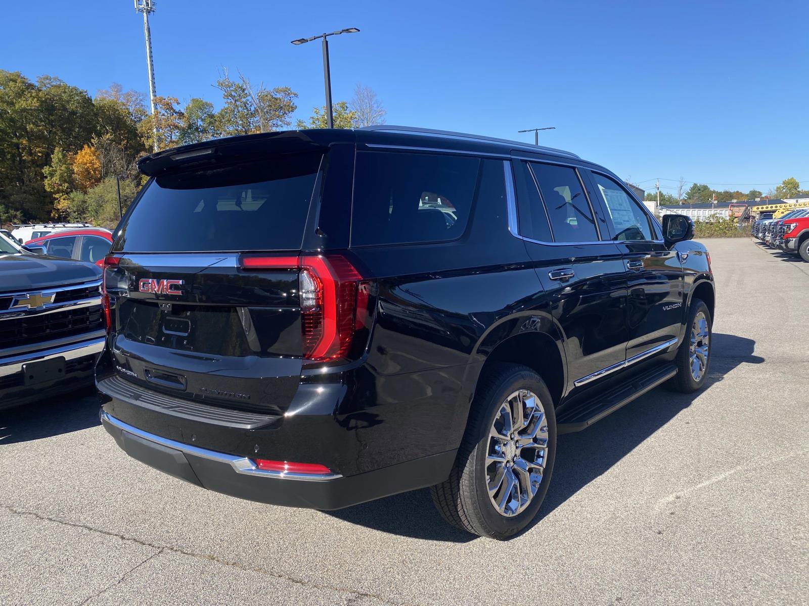 New 2026 GMC Yukon Elevation w/ Elevation Premium Package image 3
