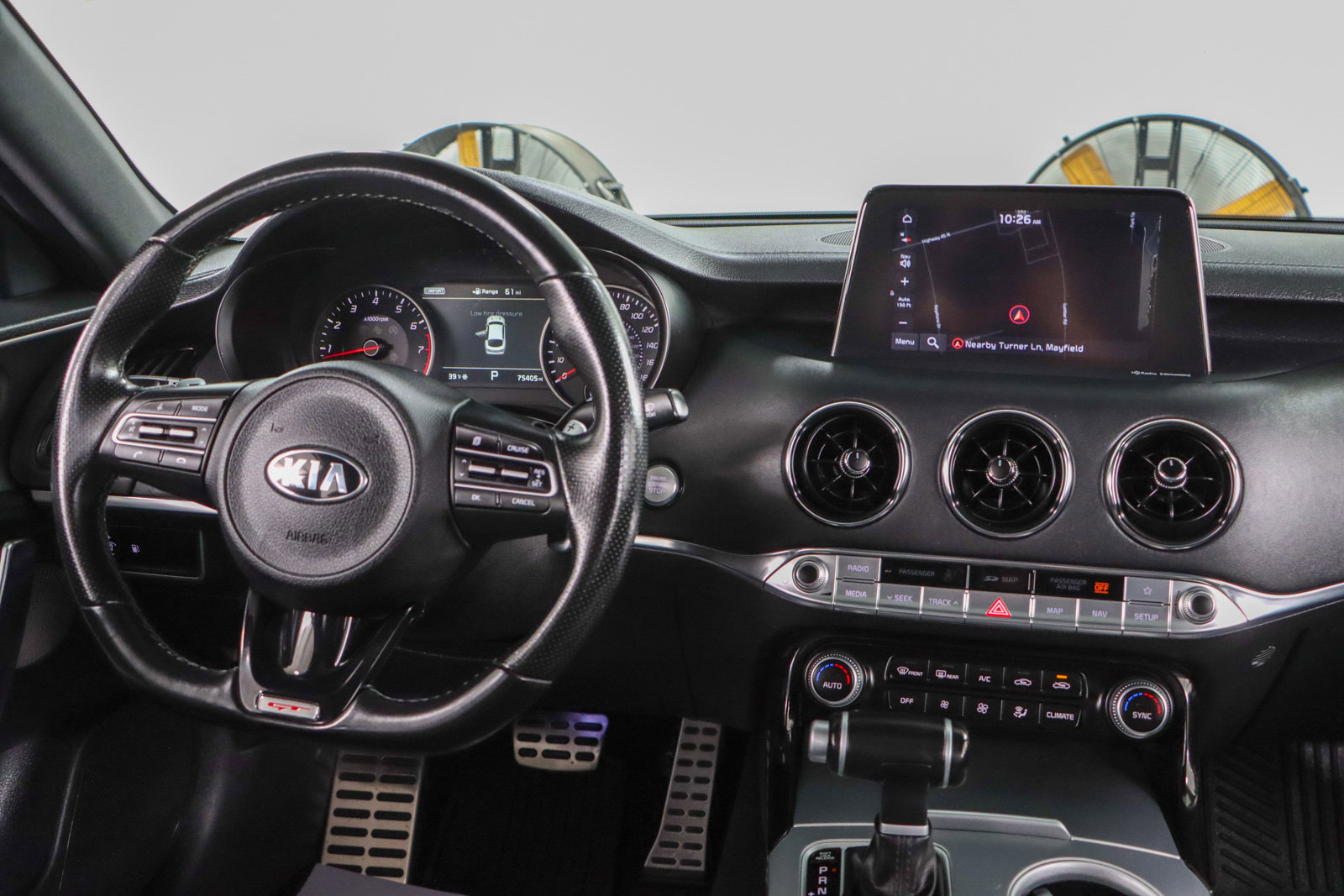 Used 2018 Kia Stinger GT1 image 17